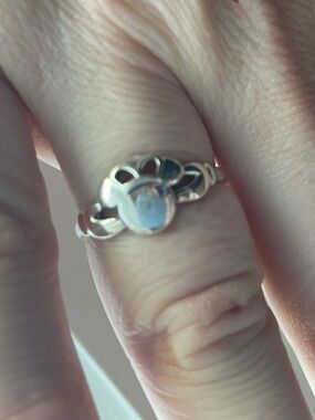Epcot Exclusive Disney Minnie Claddagh Ring – Sterling Silver 925